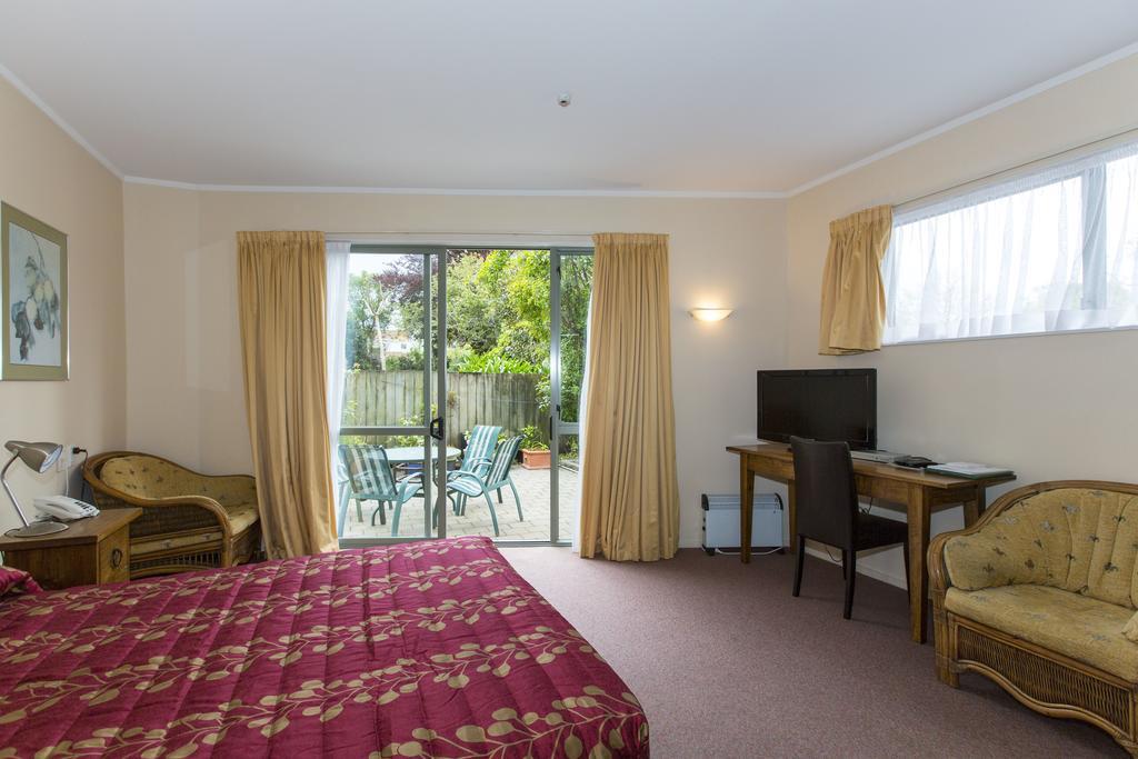 Fernhill Motor Lodge Lower Hutt Eksteriør billede